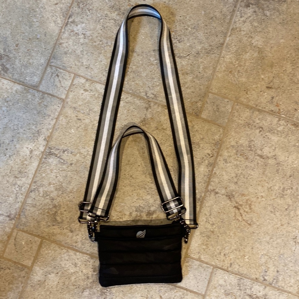 Think Royln black Camo bag